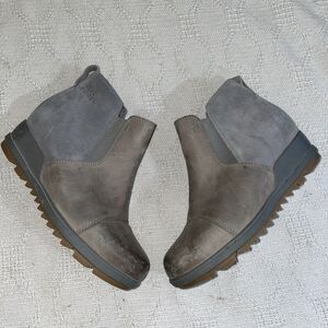 Sorel Women’s Ankle Boots Size 5 M Gray Leather Hiking Rugged